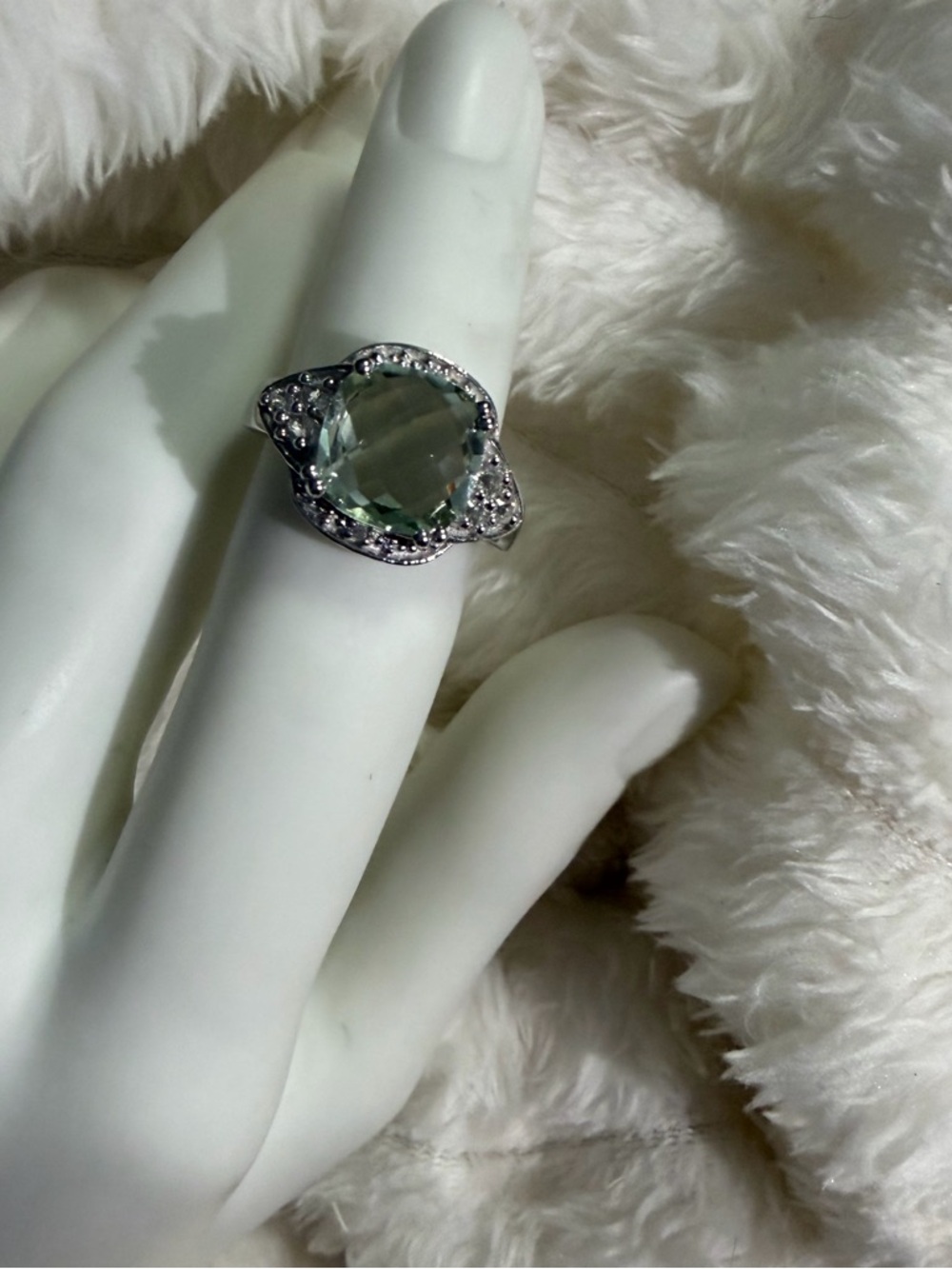 Genuine Green Amethyst and White Topaz Ring Sterling Silver Size 8 - Picture 4 of 9